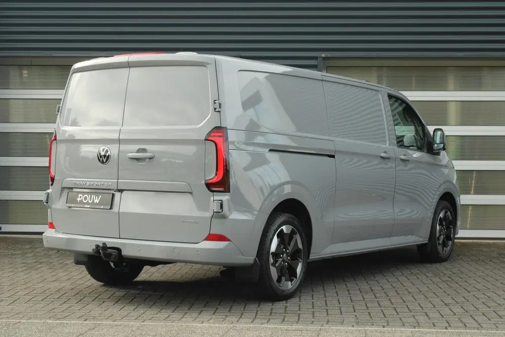 Volkswagen Transporter 2.5 eHybrid 233pk AUT L2H1 30 Bulli uit 2026, foto 2
