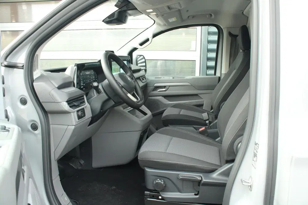 Volkswagen Transporter 2.5 eHybrid 233pk AUT L2H1 30 Bulli uit 2026, foto 5