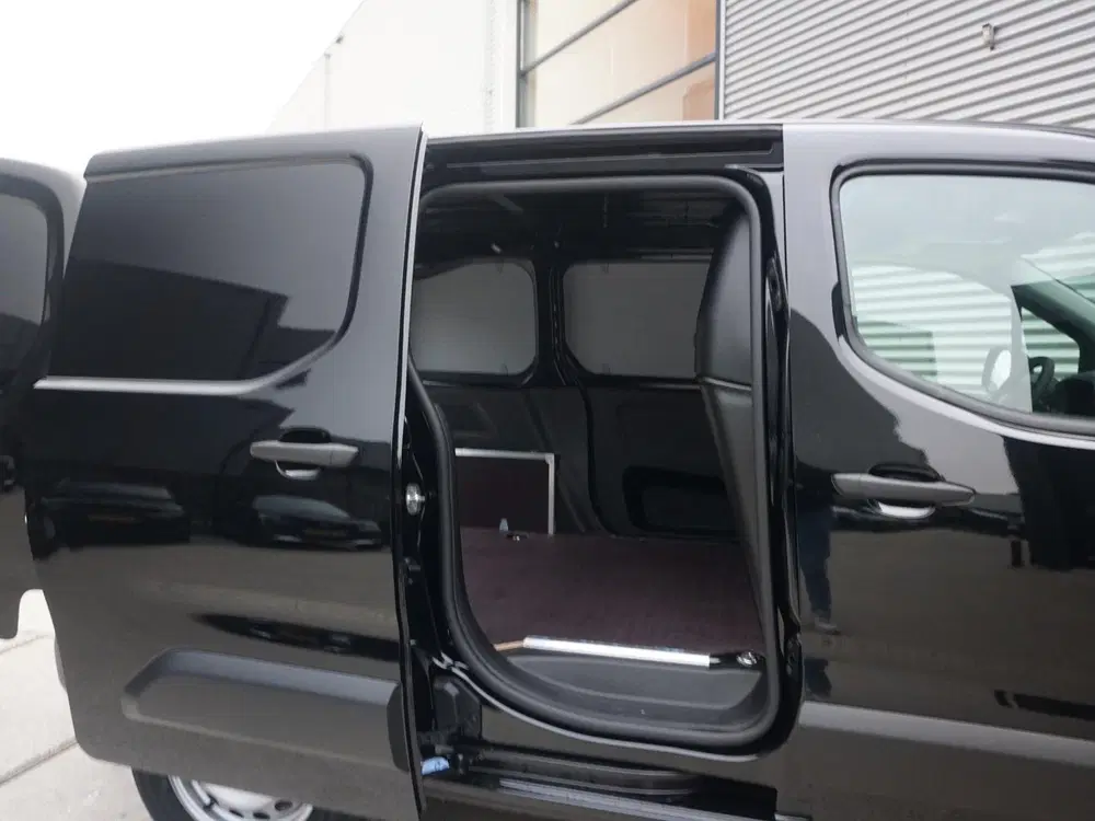 Opel Combo L1 50kWh uit 2026, foto 9