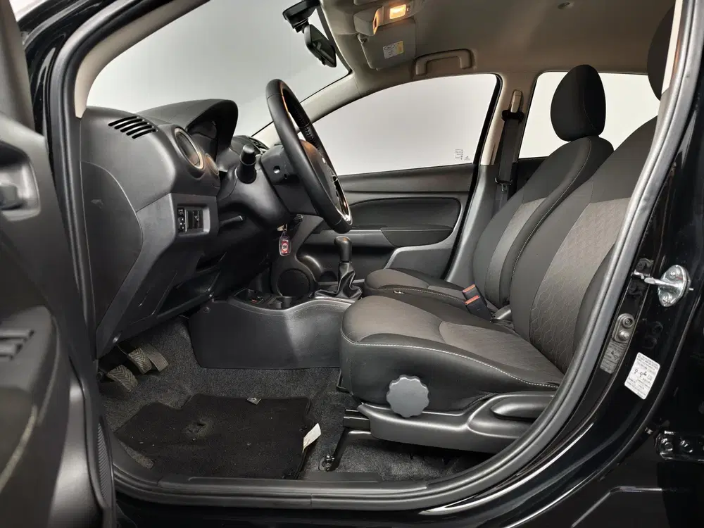 Mitsubishi Space Star 1.2 Dynamic uit 2024, foto 7