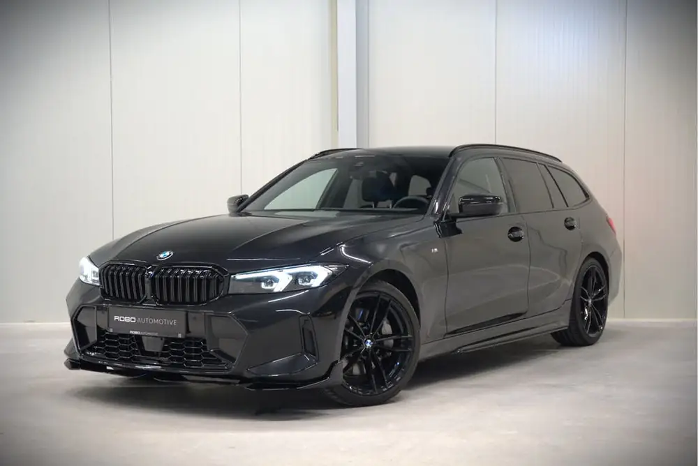 BMW 3-Serie 3 Serie Touring 330i xDrive High Excecutive M Sport | M uit 2024