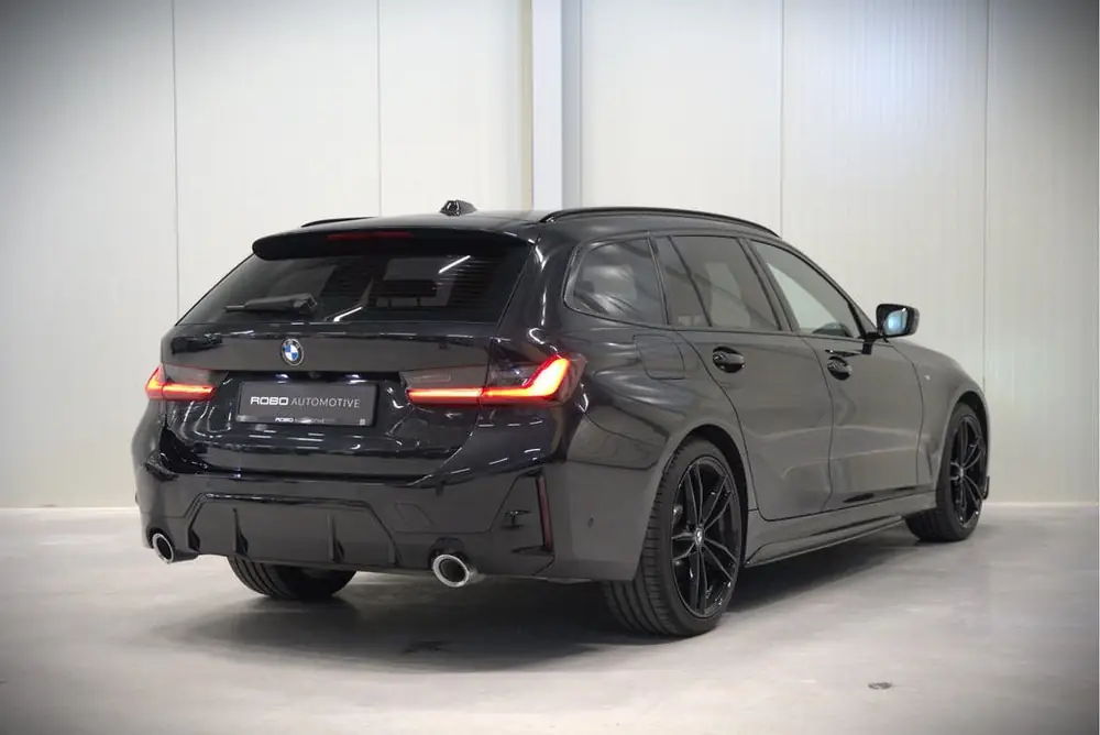BMW 3-Serie 3 Serie Touring 330i xDrive High Excecutive M Sport | M uit 2024, foto 2