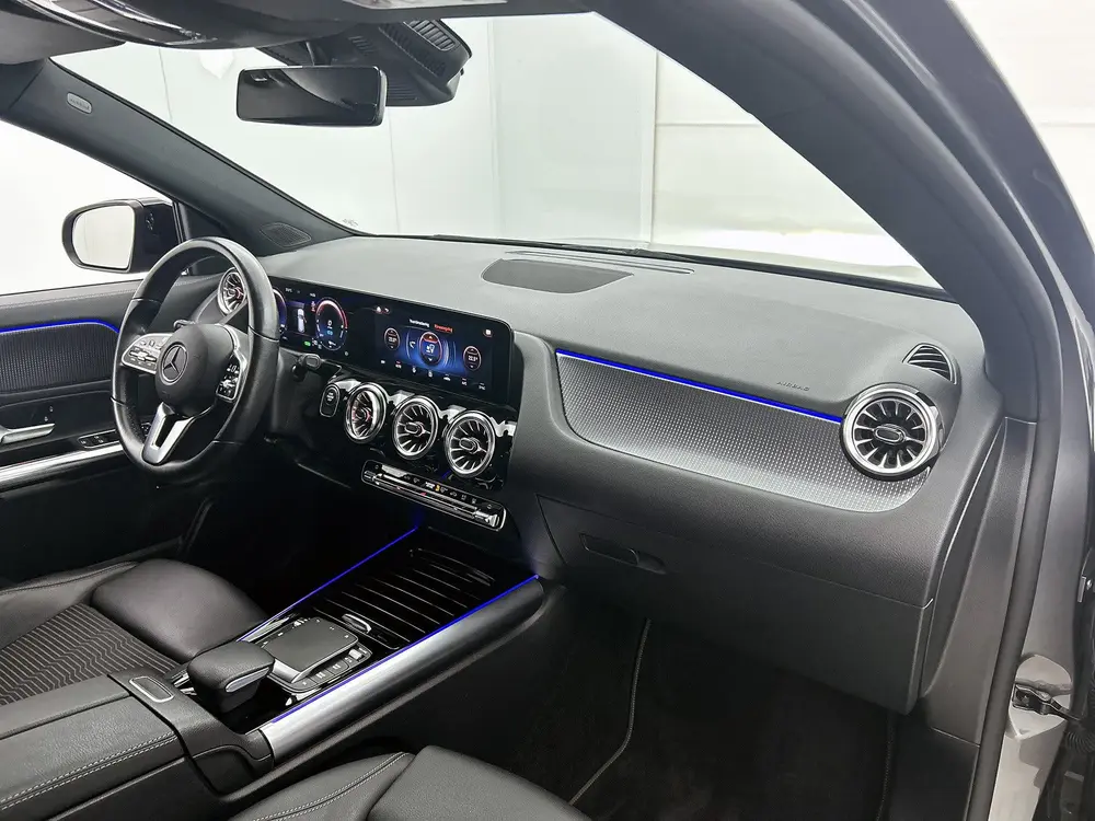 Mercedes-Benz GLA 250 e Progressive uit 2021, foto 6
