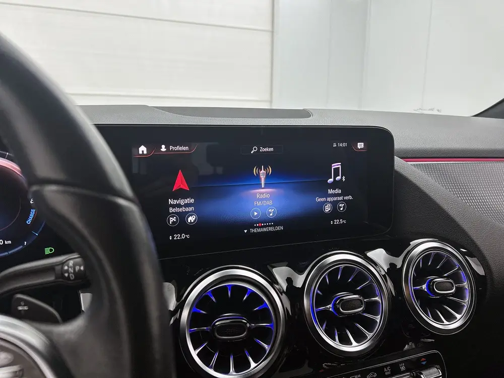 Mercedes-Benz GLA 250 e Progressive uit 2021, foto 9