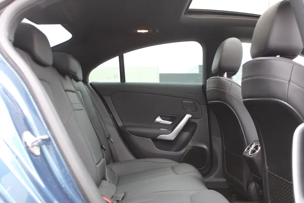 Mercedes-Benz CLA 180 AUT7 Luxury Line PANORAMADAK LE uit 2020, foto 20
