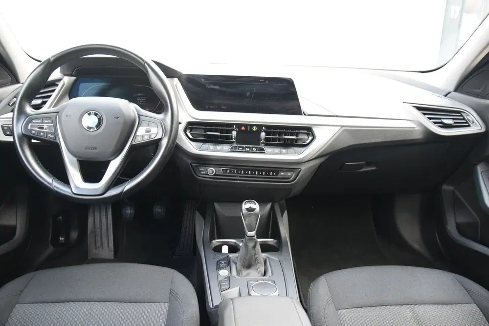 BMW 1-serie 116i Navi uit 2023, foto 2