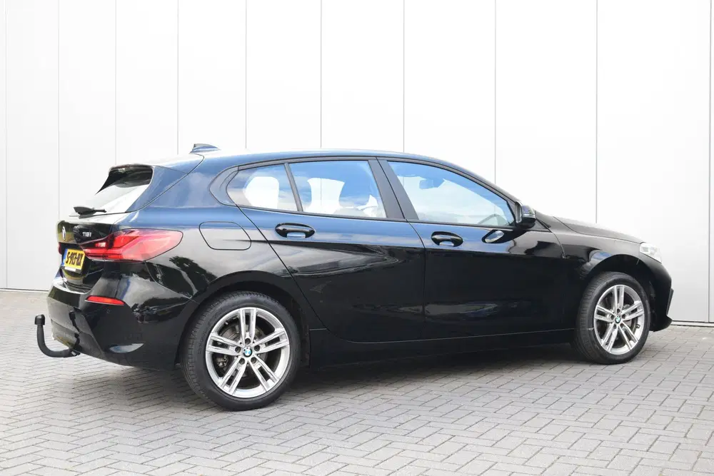 BMW 1-serie 116i Navi uit 2023, foto 8
