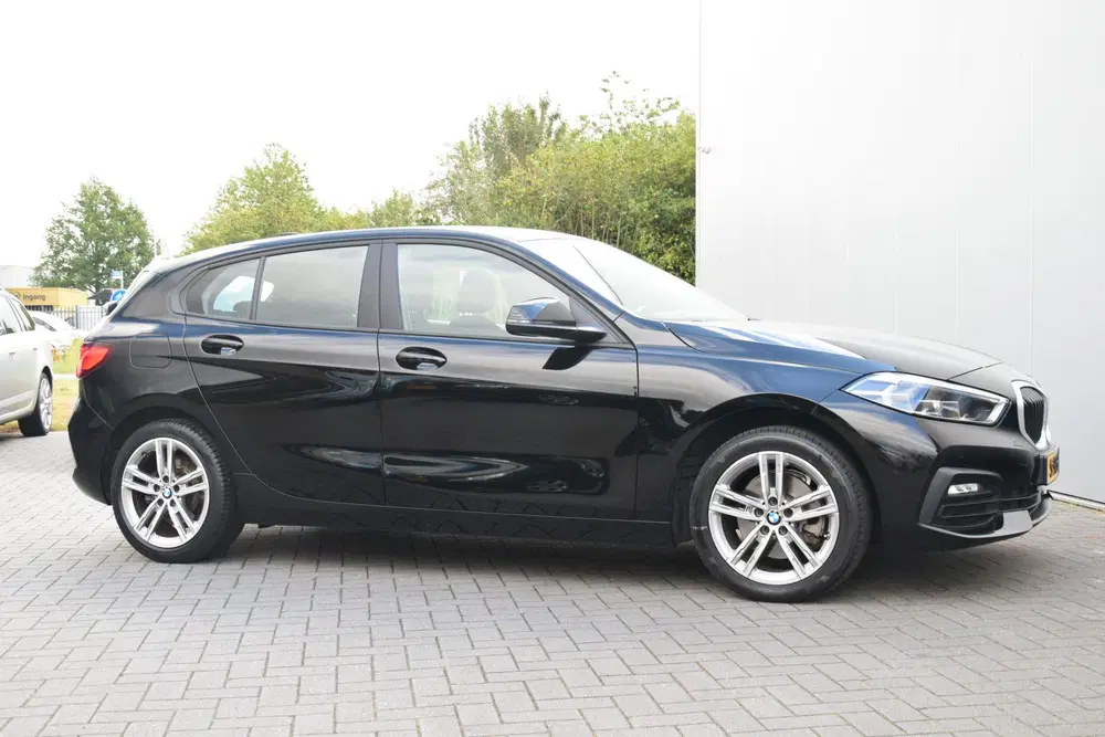 BMW 1-serie 116i Navi uit 2023, foto 9