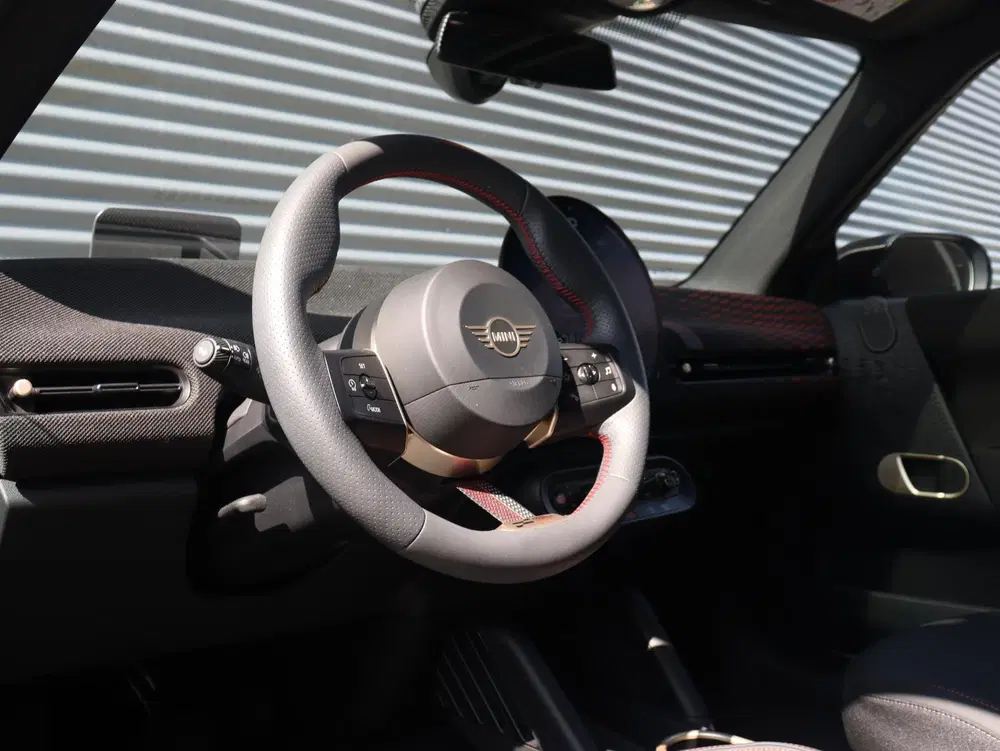 Mini John Cooper Works Cooper E uit 2024, foto 15