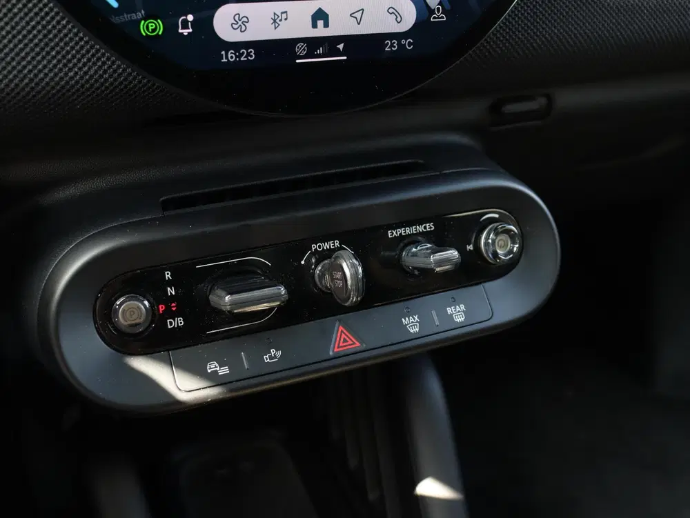 Mini John Cooper Works Cooper E uit 2024, foto 17
