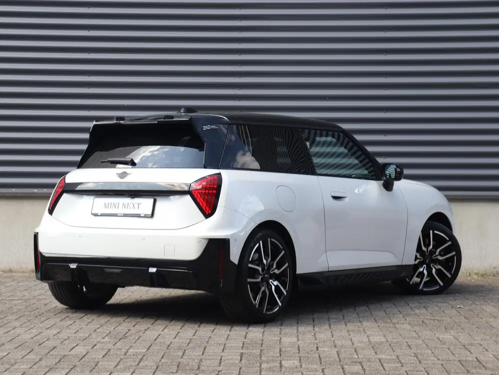 Mini John Cooper Works Cooper E uit 2024, foto 3