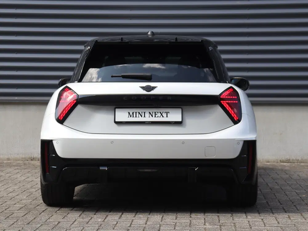 Mini John Cooper Works Cooper E uit 2024, foto 5
