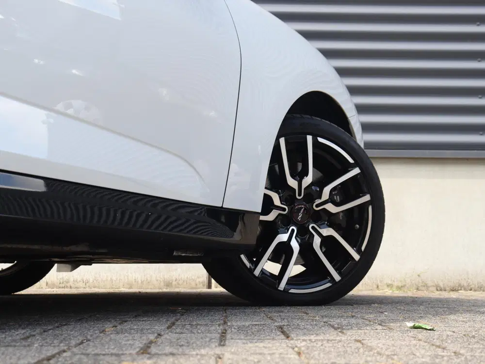 Mini John Cooper Works Cooper E uit 2024, foto 8
