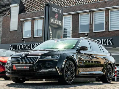 Skoda Superb 1.4 TSI iV Sportline Business 19 INCH CAM uit 2023