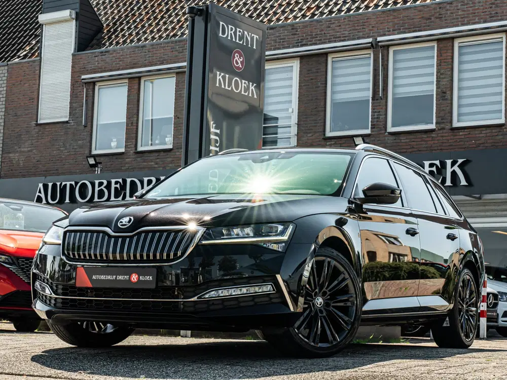 Skoda Superb 1.4 TSI iV Sportline Business 19 INCH CAM uit 2023, foto 5