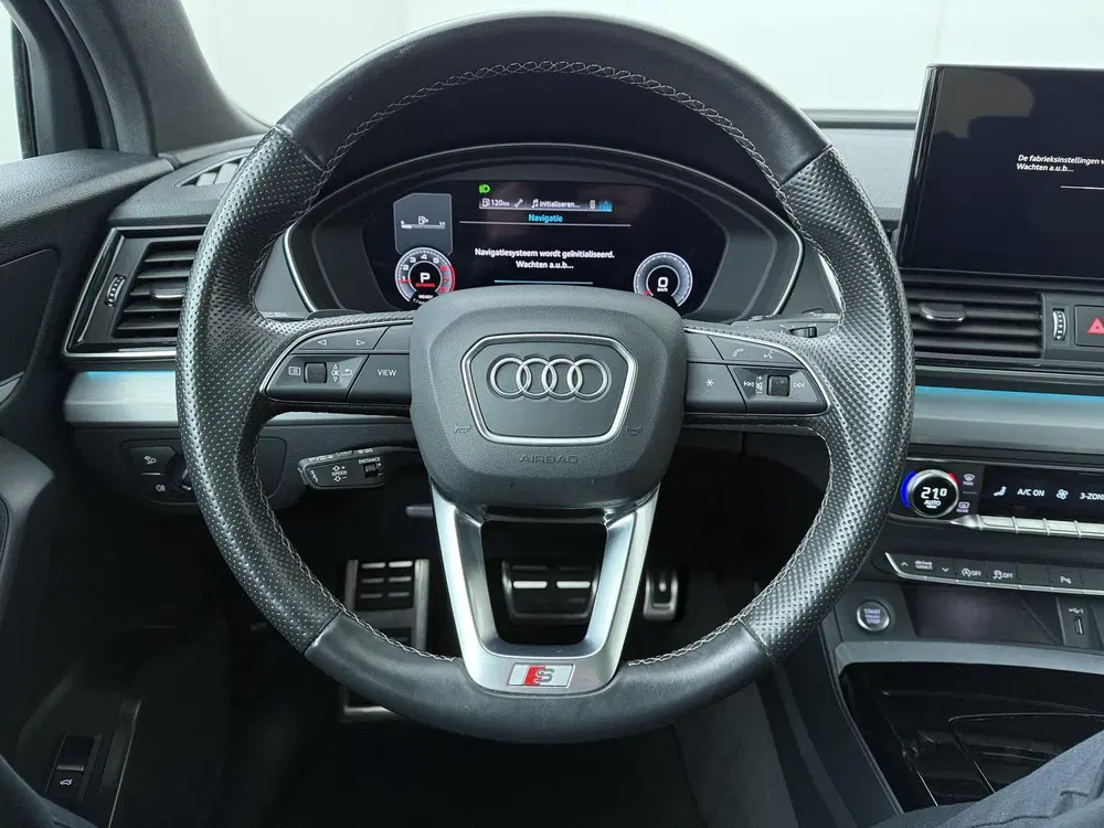 Audi Q5 40 TFSI S edition uit 2022, foto 11