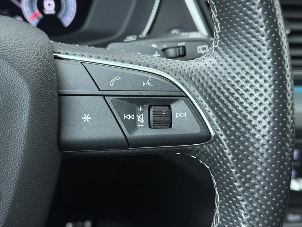 Audi Q5 40 TFSI S edition uit 2022, foto 12