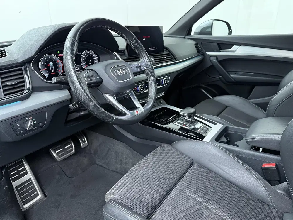 Audi Q5 40 TFSI S edition uit 2022, foto 7