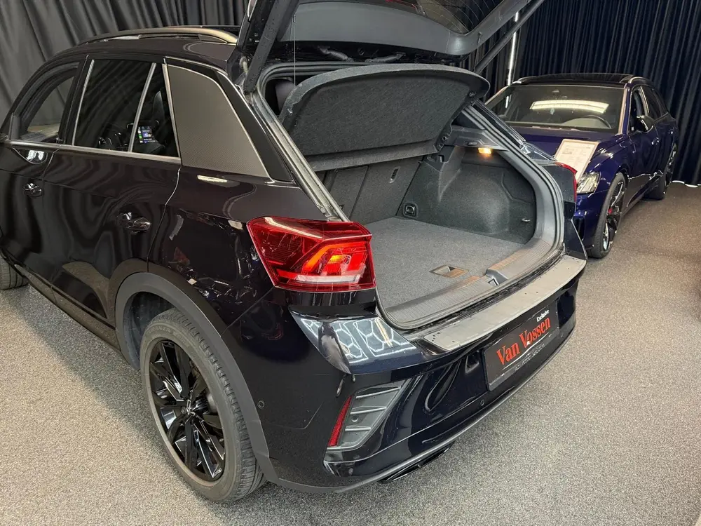 Volkswagen T-Roc 1.5 TSI 3X R-Line|PANO|LANEASSIST|CAMERA|CA uit 2024, foto 20