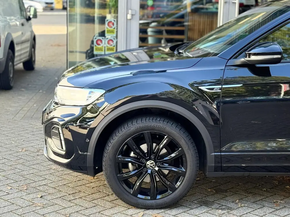 Volkswagen T-Roc 1.5 TSI 3X R-Line|PANO|LANEASSIST|CAMERA|CA uit 2024, foto 6