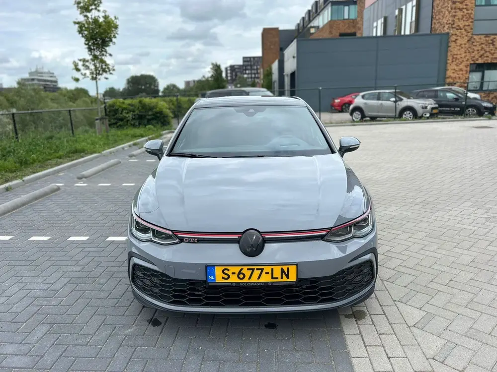 Volkswagen Golf 2.0 TSI 245pk 7-DSG 2022 Grijs uit 2022, foto 9