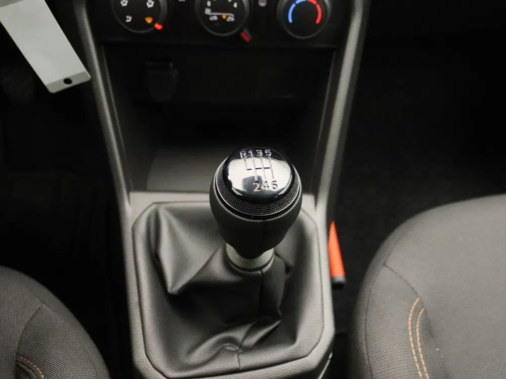 Dacia Sandero TCe 100 ECO-G Essential uit 2024, foto 10
