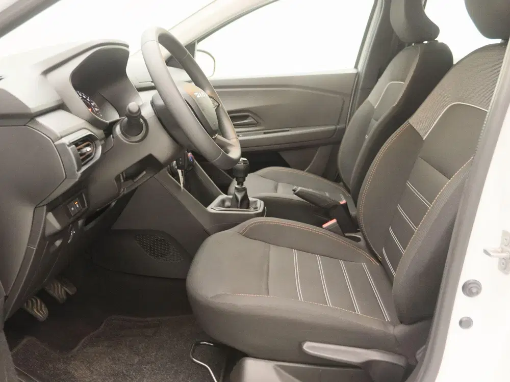 Dacia Sandero TCe 100 ECO-G Essential uit 2024, foto 11