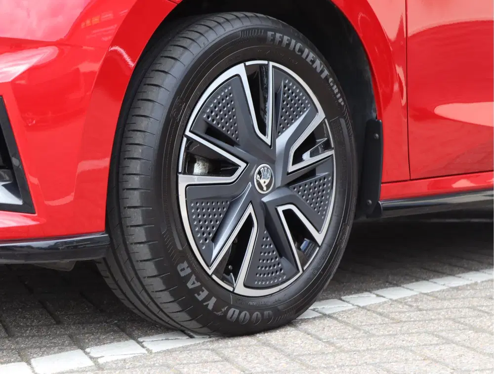 Skoda Fabia 1.0 TSI Monte Carlo uit 2022, foto 11