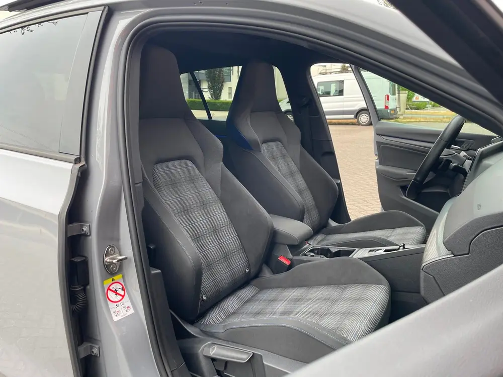 Volkswagen Golf 1.4 eHybrid GTE|PANO|KEYLES|CAMERA|SFEER|CAR uit 2022, foto 15