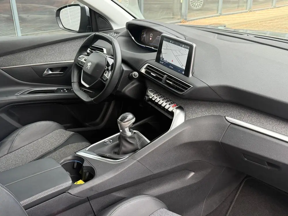 Peugeot 5008 1.2 Vol Opties 7 Pers Camera Led Carplay P uit 2019, foto 16
