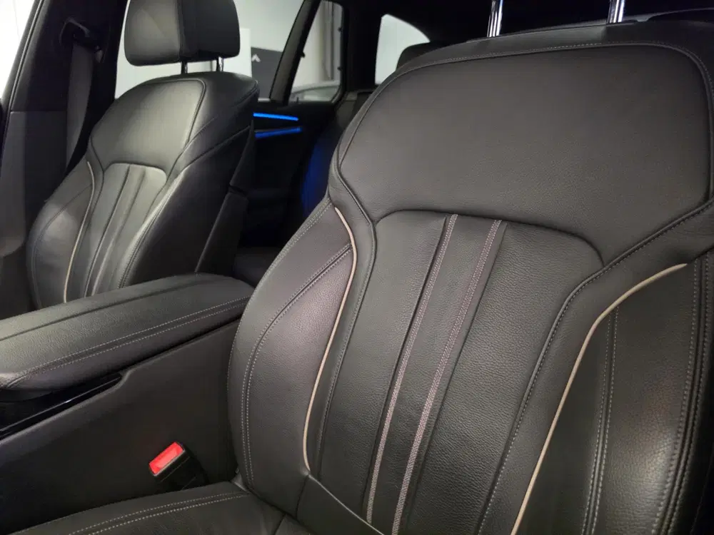 BMW 5-serie 530e M-sport uit 2023, foto 4