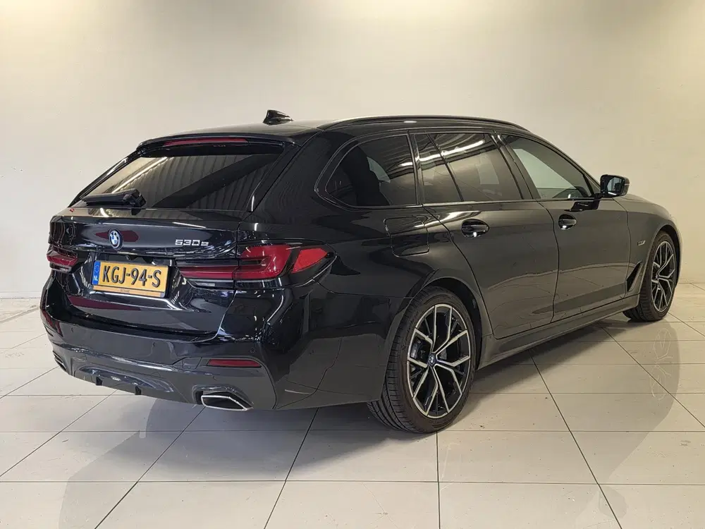 BMW 5-serie 530e M-sport uit 2023, foto 6