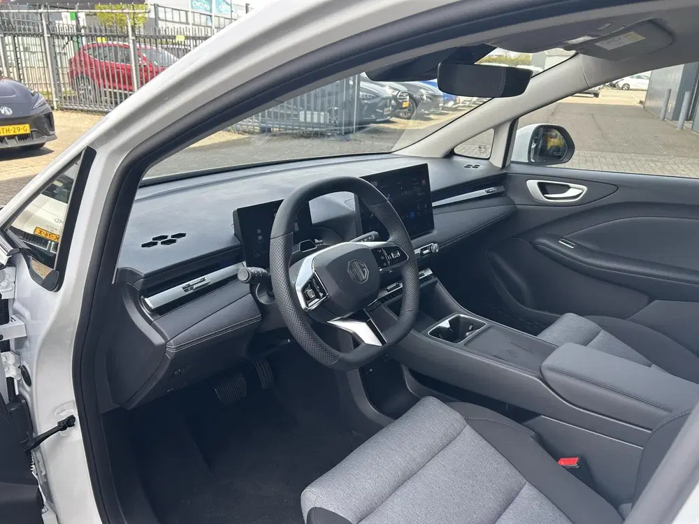 MG MG4 Premium 54 kWh uit 2026, foto 8