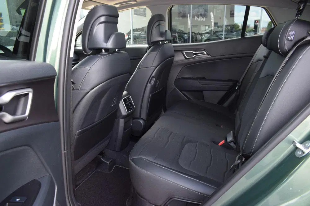 Kia Sportage 1.6 T-GDi Hybrid DynamicLine Nu €4.500 uit 2026, foto 5