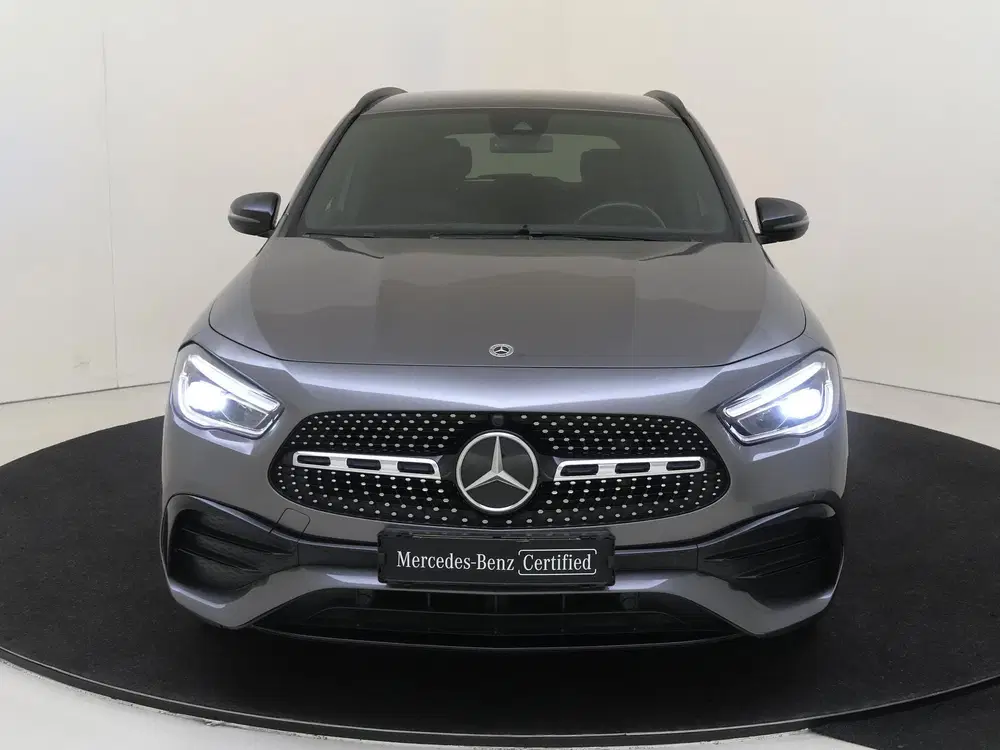 Mercedes-Benz GLA 200 AMG Line uit 2022, foto 7