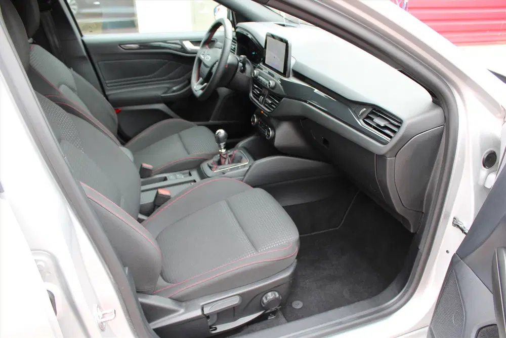 Ford Focus 1.0 EcoBoost 125pk ST Line Business Wagon uit 2021, foto 10