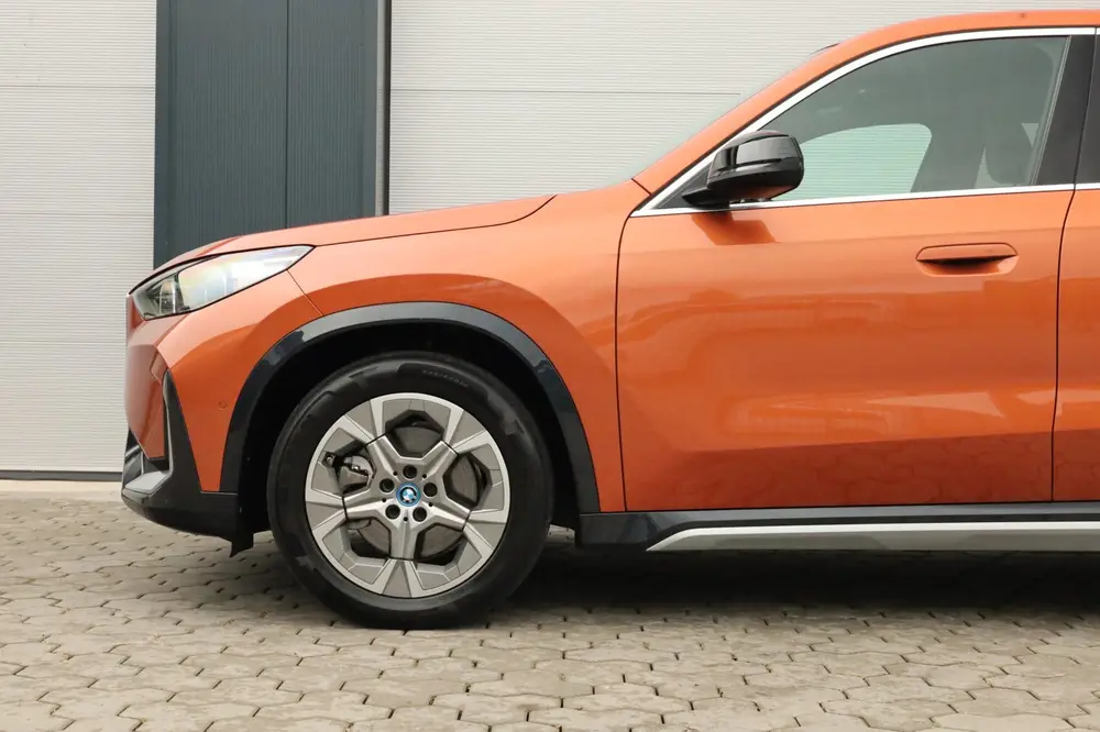 BMW iX1 XDrive30 Launch Edition 67 kWh Keyless Dri uit 2023, foto 7