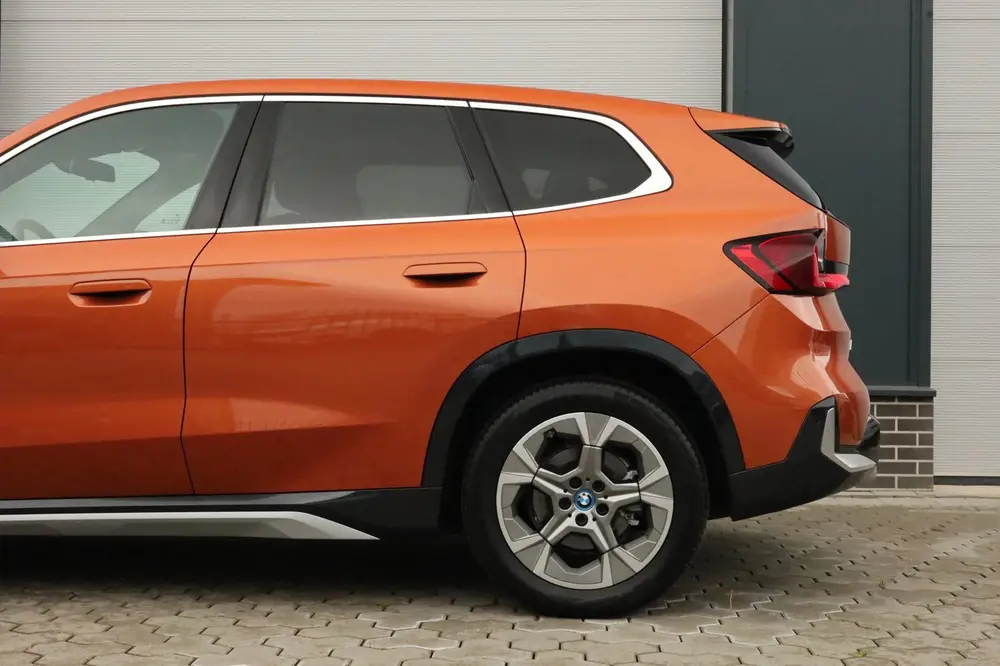 BMW iX1 XDrive30 Launch Edition 67 kWh Keyless Dri uit 2023, foto 8