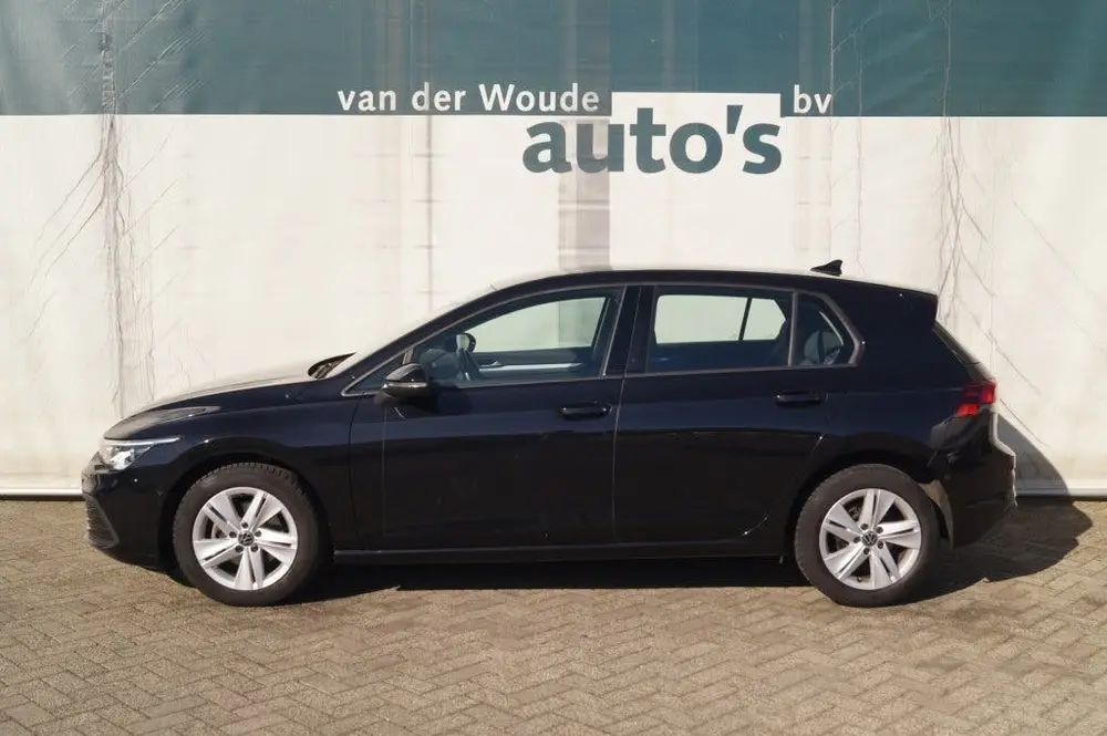 Volkswagen Golf 1.5 TSI 130pk Life Business -LED-NAVI-ECC-PD uit 2021