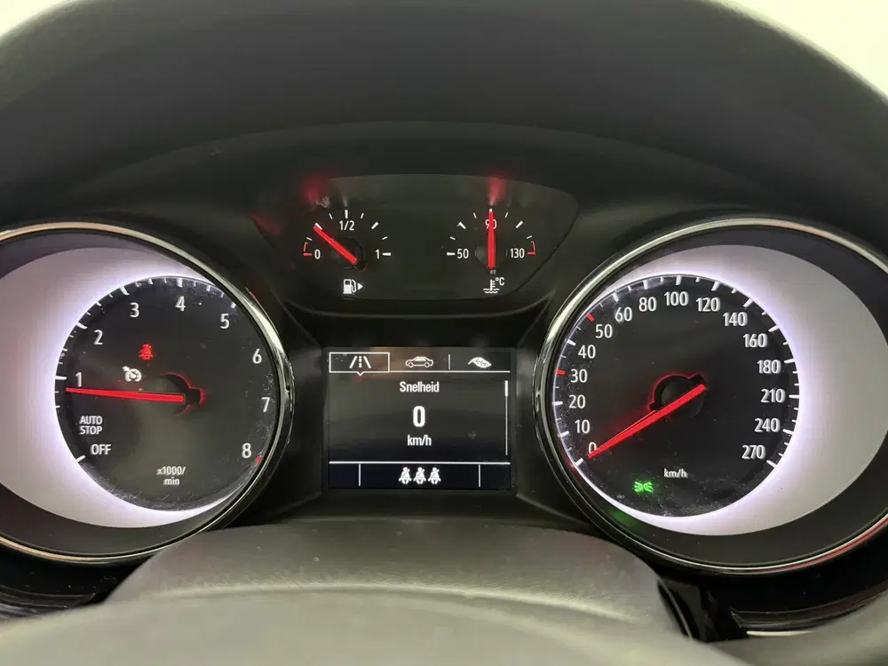 Opel Astra 1.2 130PK Design & Tech uit 2021, foto 20