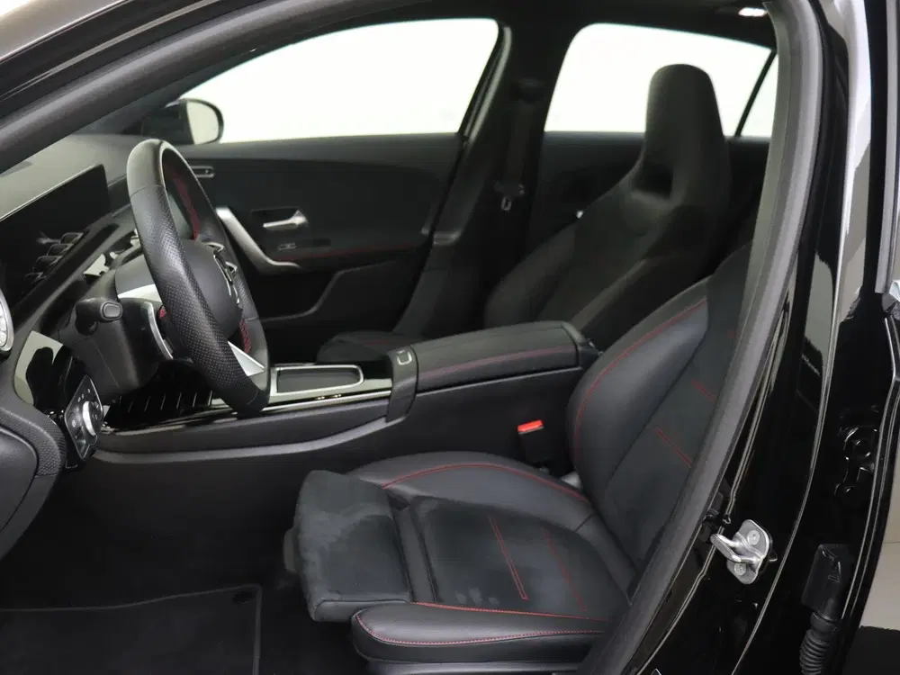 Mercedes-Benz A-Klasse 180 AMG Line Premium uit 2024, foto 11