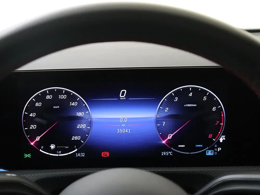 Mercedes-Benz A-Klasse 180 AMG Line Premium uit 2024, foto 12