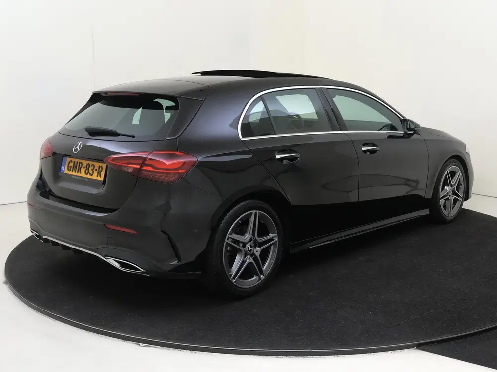 Mercedes-Benz A-Klasse 180 AMG Line Premium uit 2024, foto 4