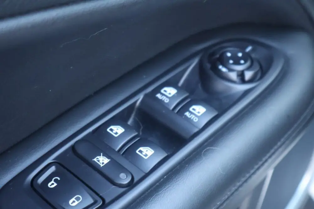 Jeep Compass 1.3T Night Eagle Limited Edition uit 2021, foto 17
