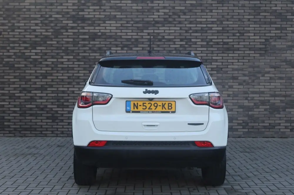 Jeep Compass 1.3T Night Eagle Limited Edition uit 2021, foto 4