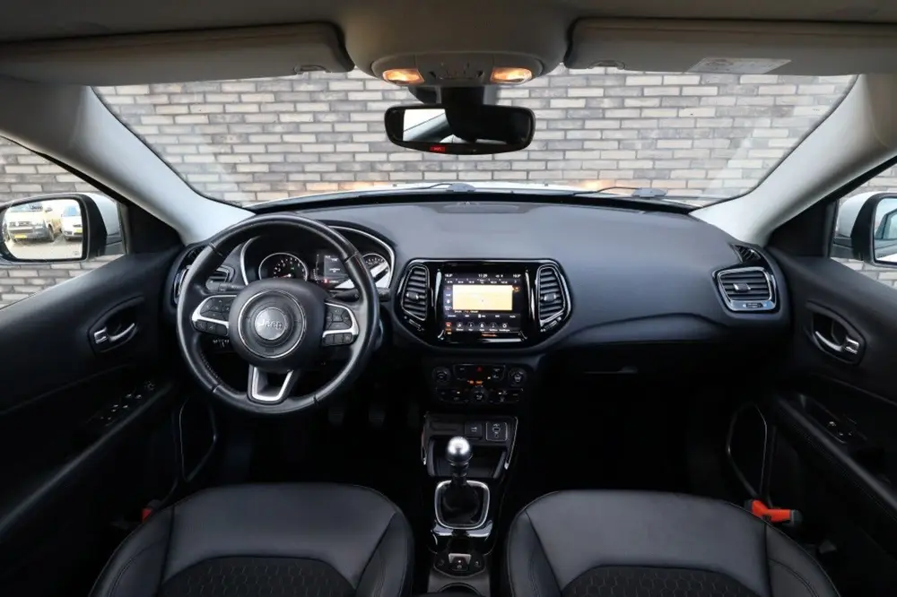 Jeep Compass 1.3T Night Eagle Limited Edition uit 2021, foto 8
