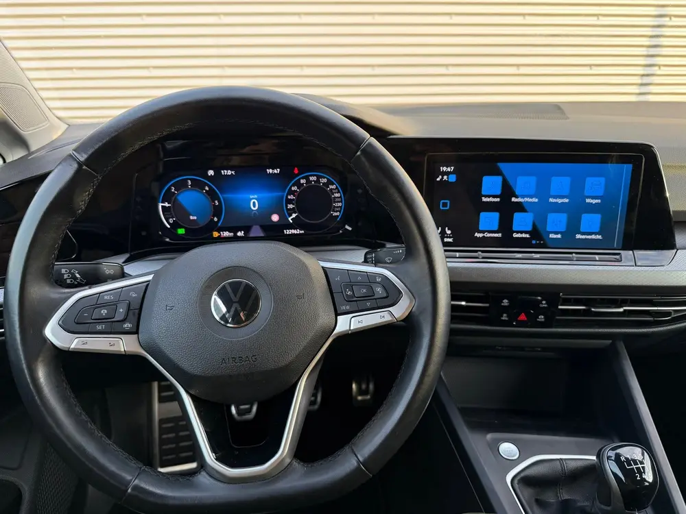 Volkswagen Golf 2.0 TDI Life Business / APK / SFEER VERLICHT uit 2021, foto 13
