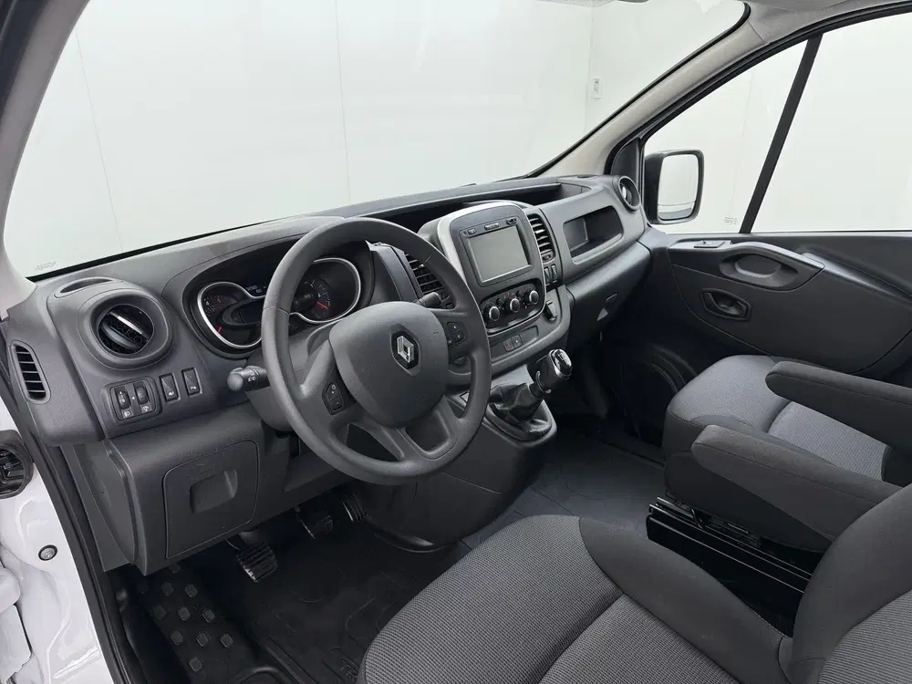 Renault Trafic 2.0dCi 120PK T29 L1H1 Trekhaak Airco Navi uit 2021, foto 3