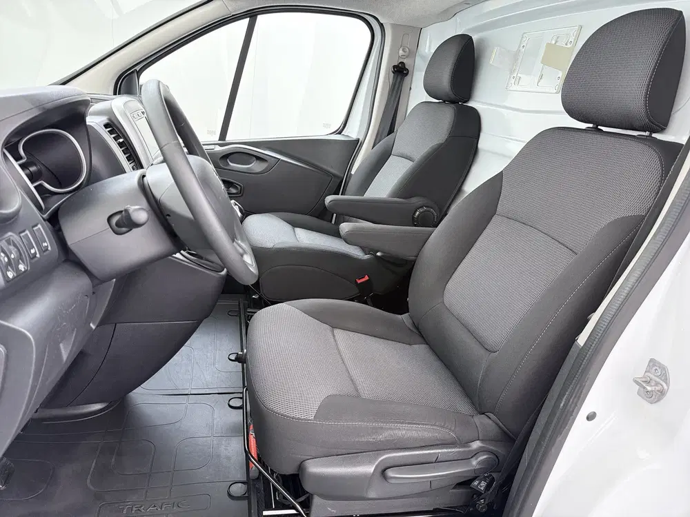 Renault Trafic 2.0dCi 120PK T29 L1H1 Trekhaak Airco Navi uit 2021, foto 8