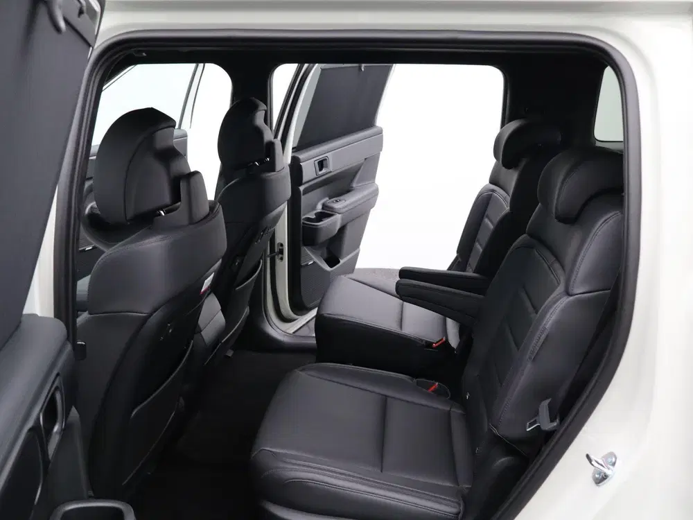 Hyundai SANTA FE 1.6 T-GDI PHEV Black Line 4WD 6p uit 2026, foto 13